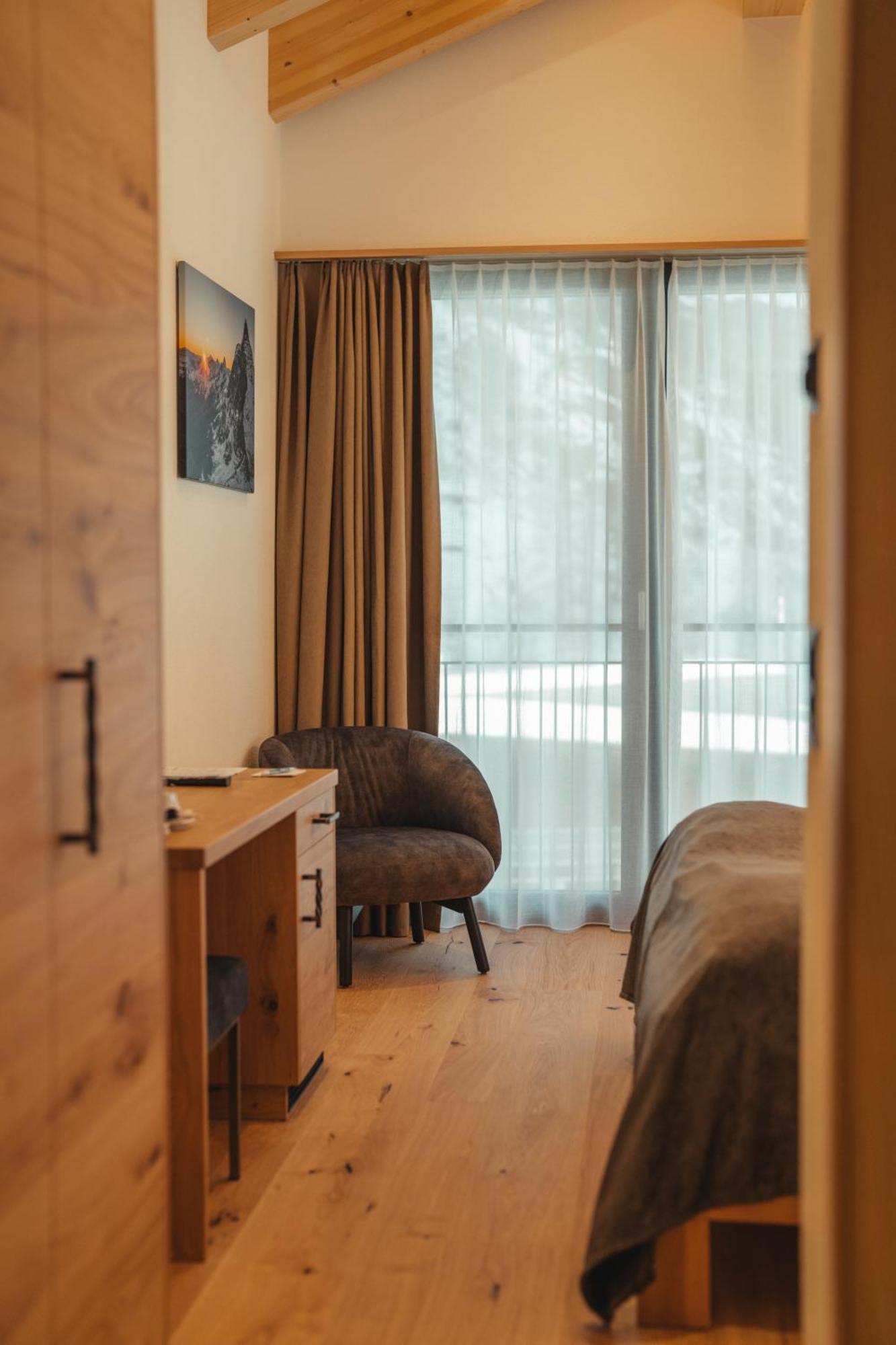 Täsch Hotel Porta Cervino מראה חיצוני תמונה