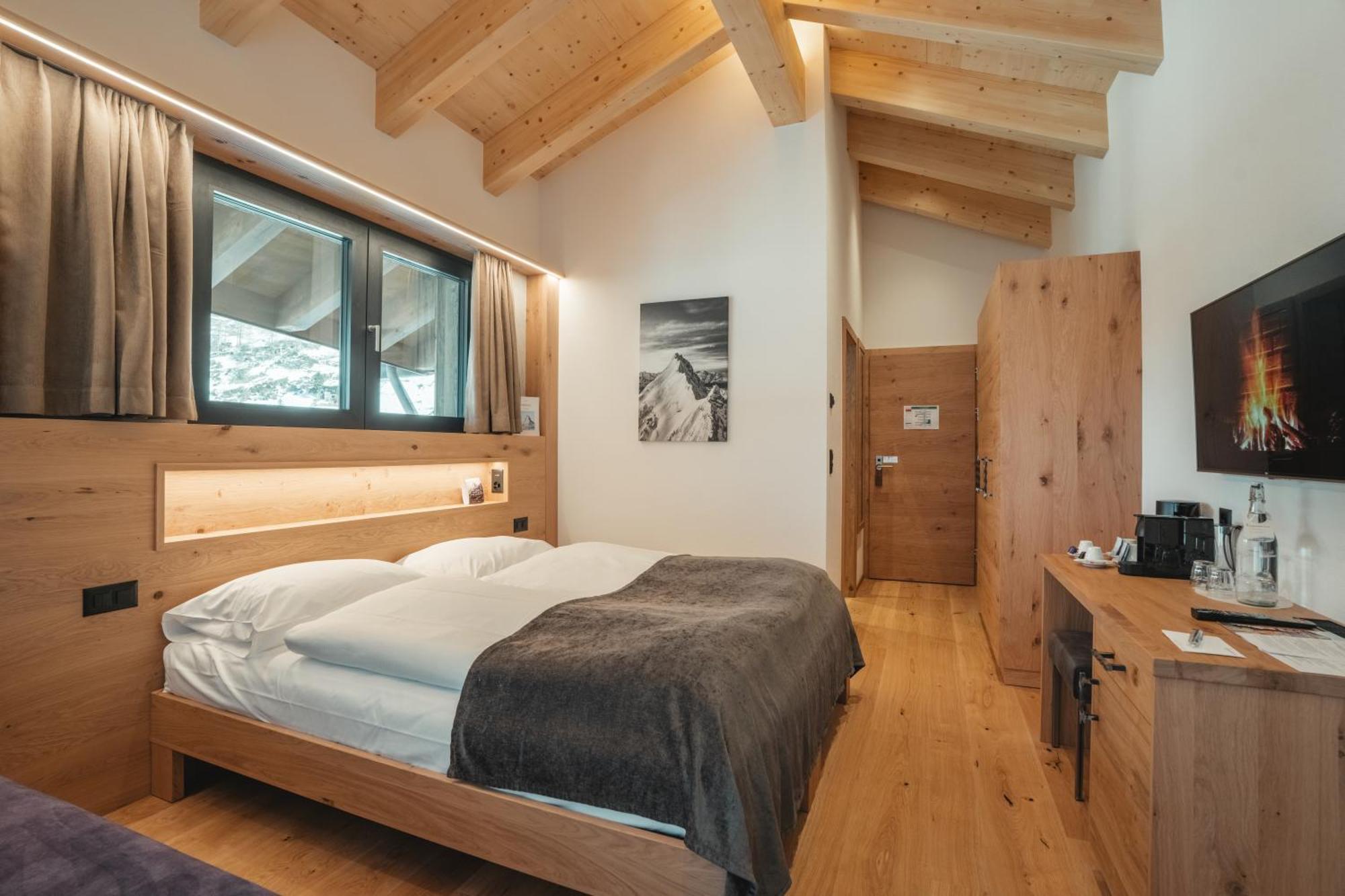 Täsch Hotel Porta Cervino מראה חיצוני תמונה